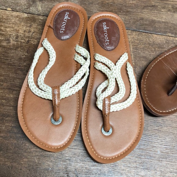 Women’s Size 8 Sandals Brown Creme - Picture 2 of 6